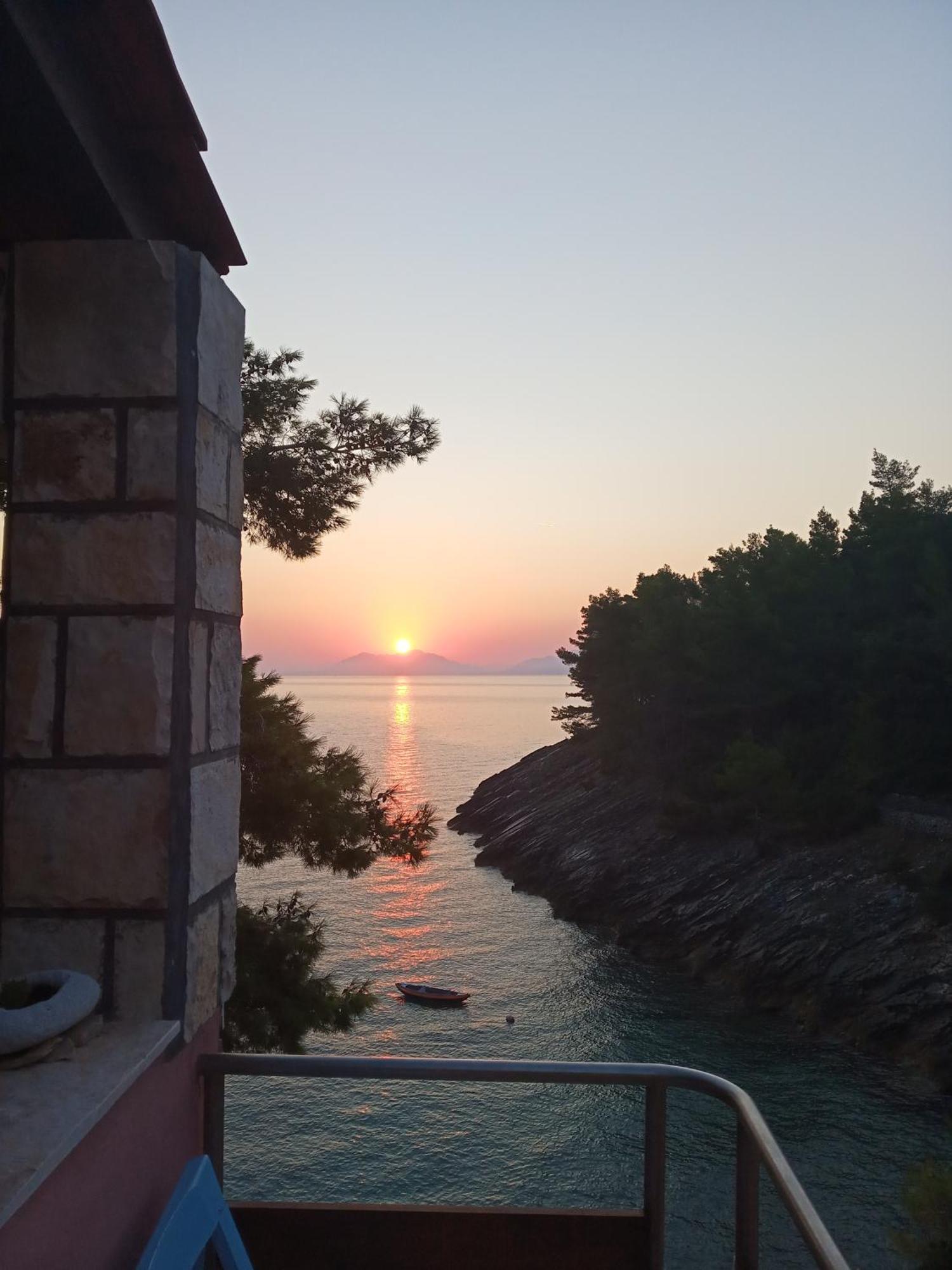 Modern Robinson Veli Bare Villa Vela Luka Room photo